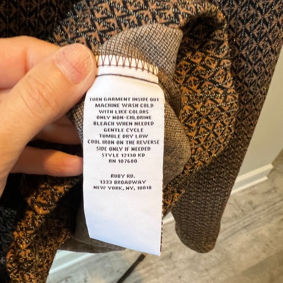 Ruby Rd. Women’s Geometric Brown and Gold Bomber Jacket SIZE M LIKE NEW - Picture 7 of 7
